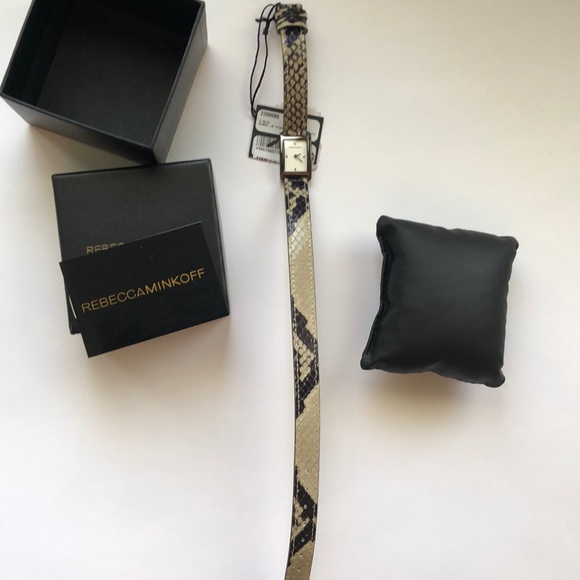 NWT Rebecca Minkoff wrap-around women’s watch - Picture 4 of 7